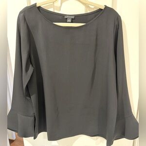 Beautiful Black Ann Taylor blouse in size medium